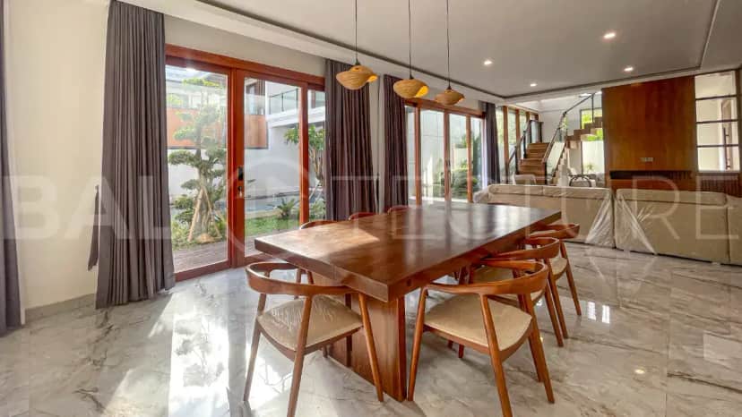 4-bedroom freehold villa in Nusa Dua — photo 2 of 5