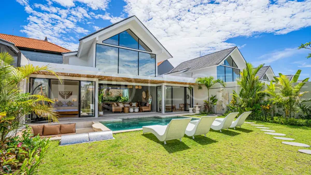 Off-Plan Expansive Tropical 4 Bedroom Villa for Sale in Semer Kerobokan