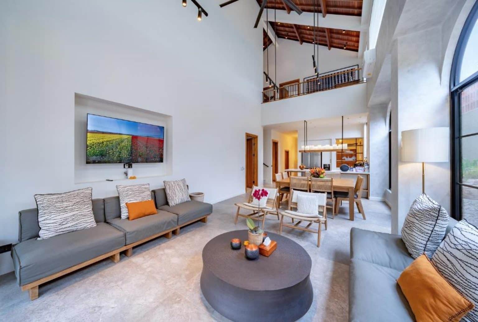 4-bedroom freehold villa in Kerobokan — photo 2 of 5