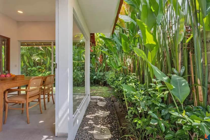8-bedroom leasehold villa in Canggu — photo 3 of 5