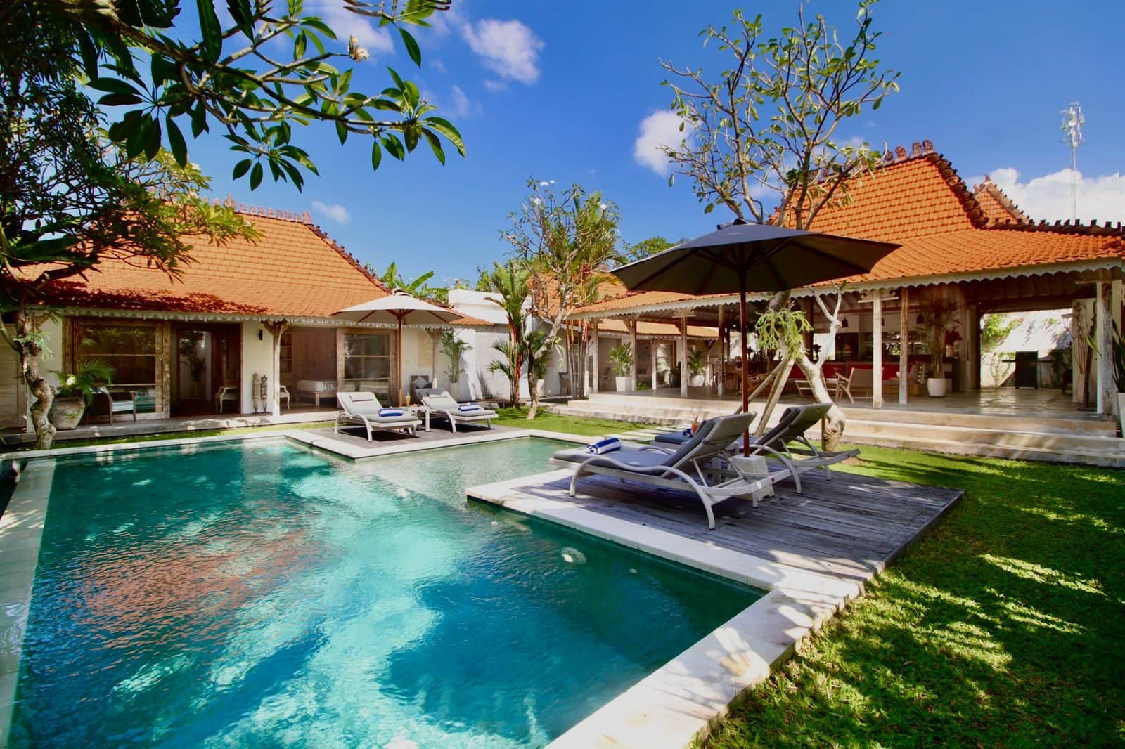4 Bedroom Private Villa in Berawa, Canggu – Leasehold