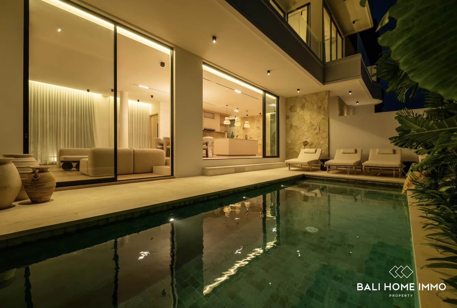 Beautiful 3 Bedrooms Ocean View Villa for Sale and Rent in Ungasan Near Melasti Beach - Rf6821b