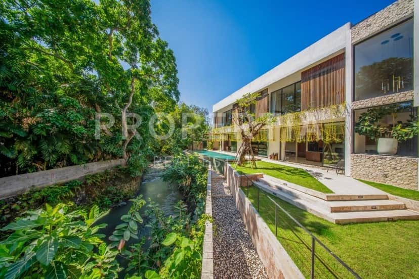 4-bedroom freehold villa in Pererenan — photo 4 of 5