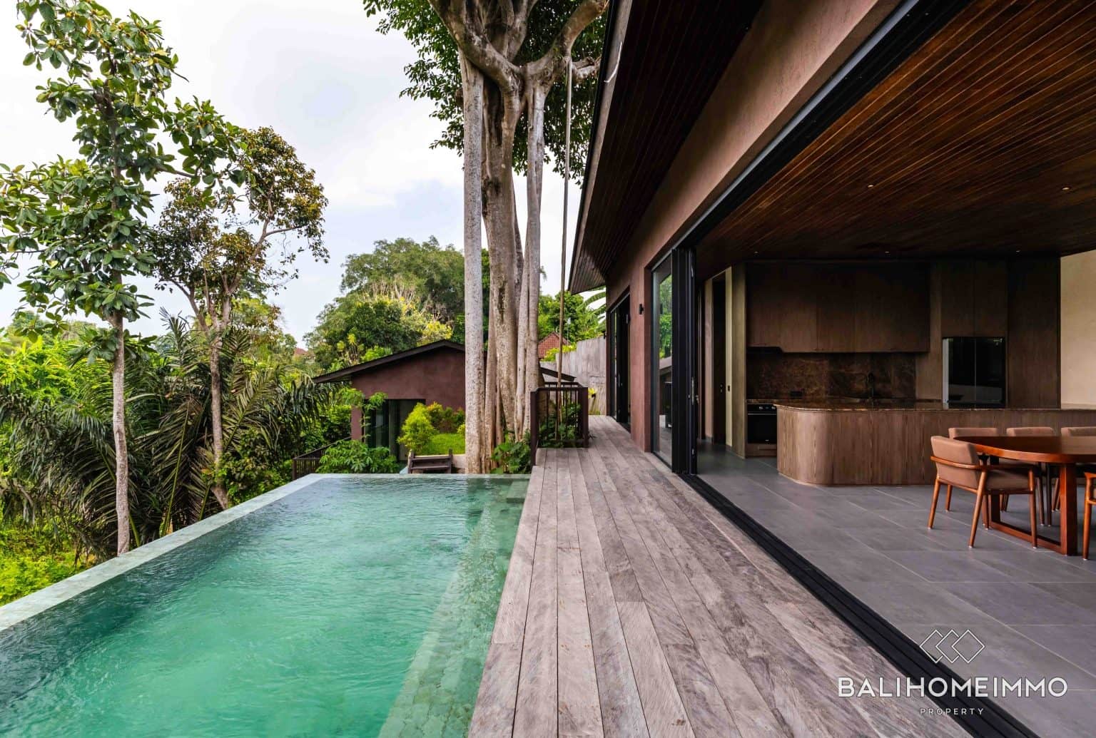4-bedroom leasehold villa in Tabanan — photo 2 of 5
