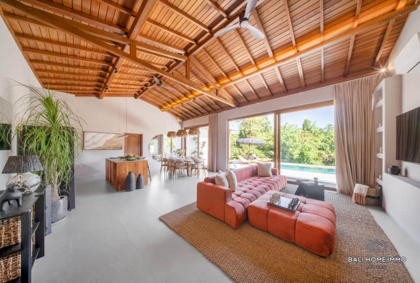 4-bedroom leasehold villa in Buduk/Mengwi — photo 2 of 5