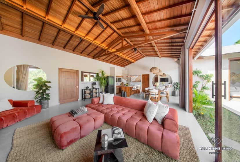 4-bedroom leasehold villa in Buduk/Mengwi — photo 3 of 5