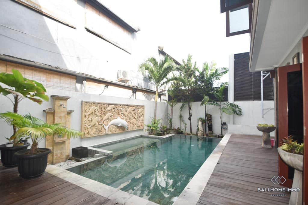 4-bedroom freehold villa in Seminyak — photo 2 of 5