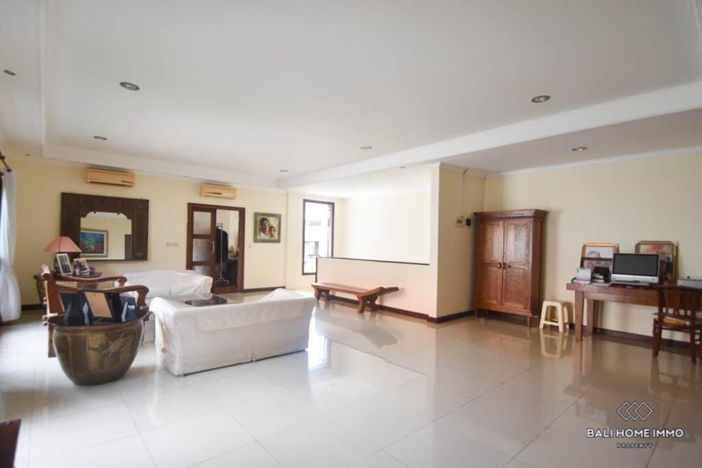 4-bedroom freehold villa in Seminyak — photo 3 of 5
