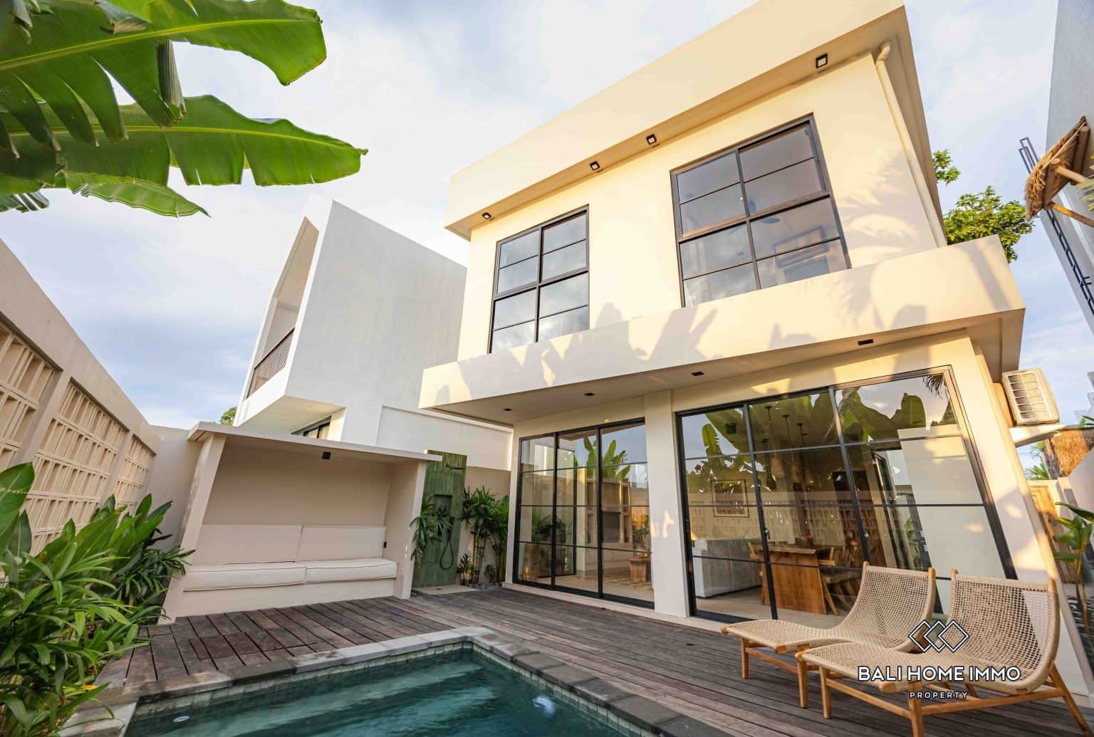 Brand new 2 Bedroom modern villa with ricefield view for sale leasehold in Kedungu - RF8307A