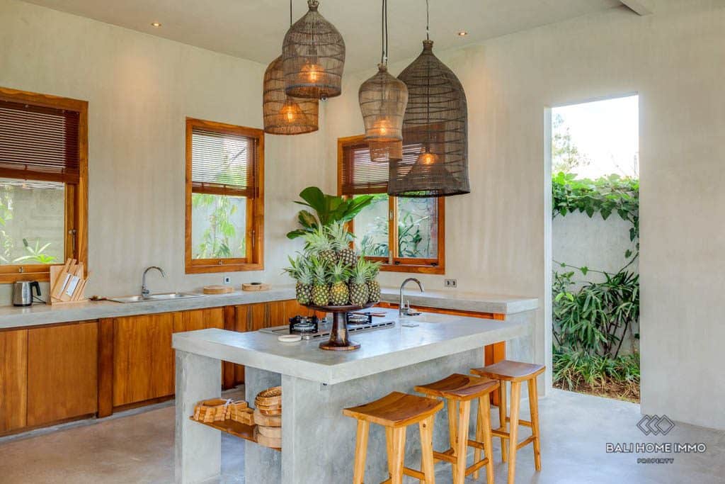 12 Bedroom Villa For Sale Leasehold Near Berawa Beach