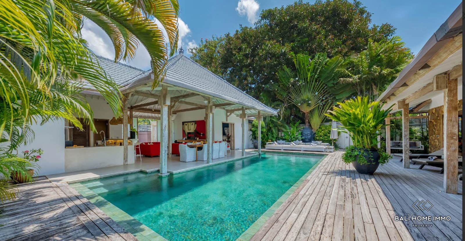 4-bedroom leasehold villa in Seminyak — photo 2 of 5