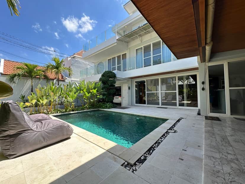 4-bedroom freehold villa in Kerobokan — photo 5 of 5