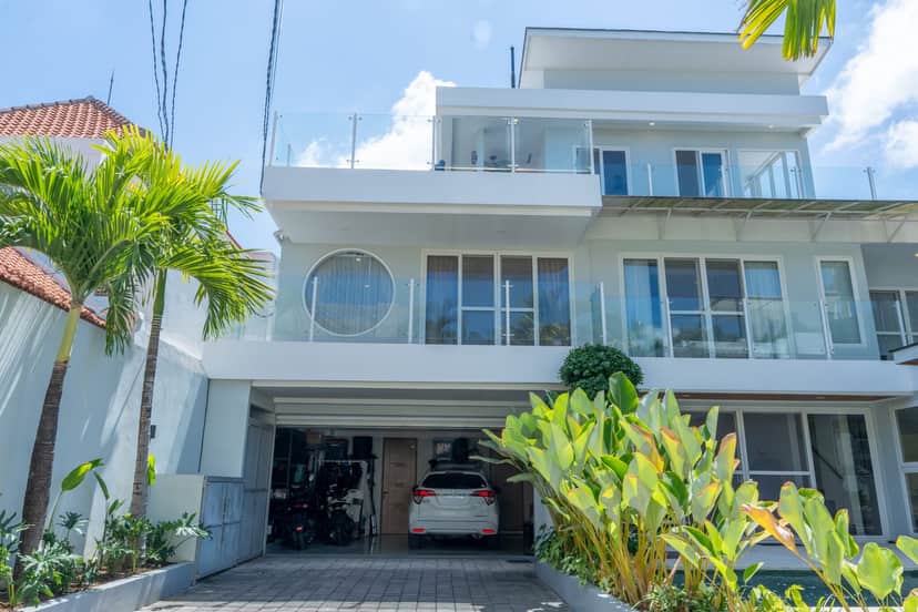 4-bedroom freehold villa in Kerobokan — photo 3 of 5