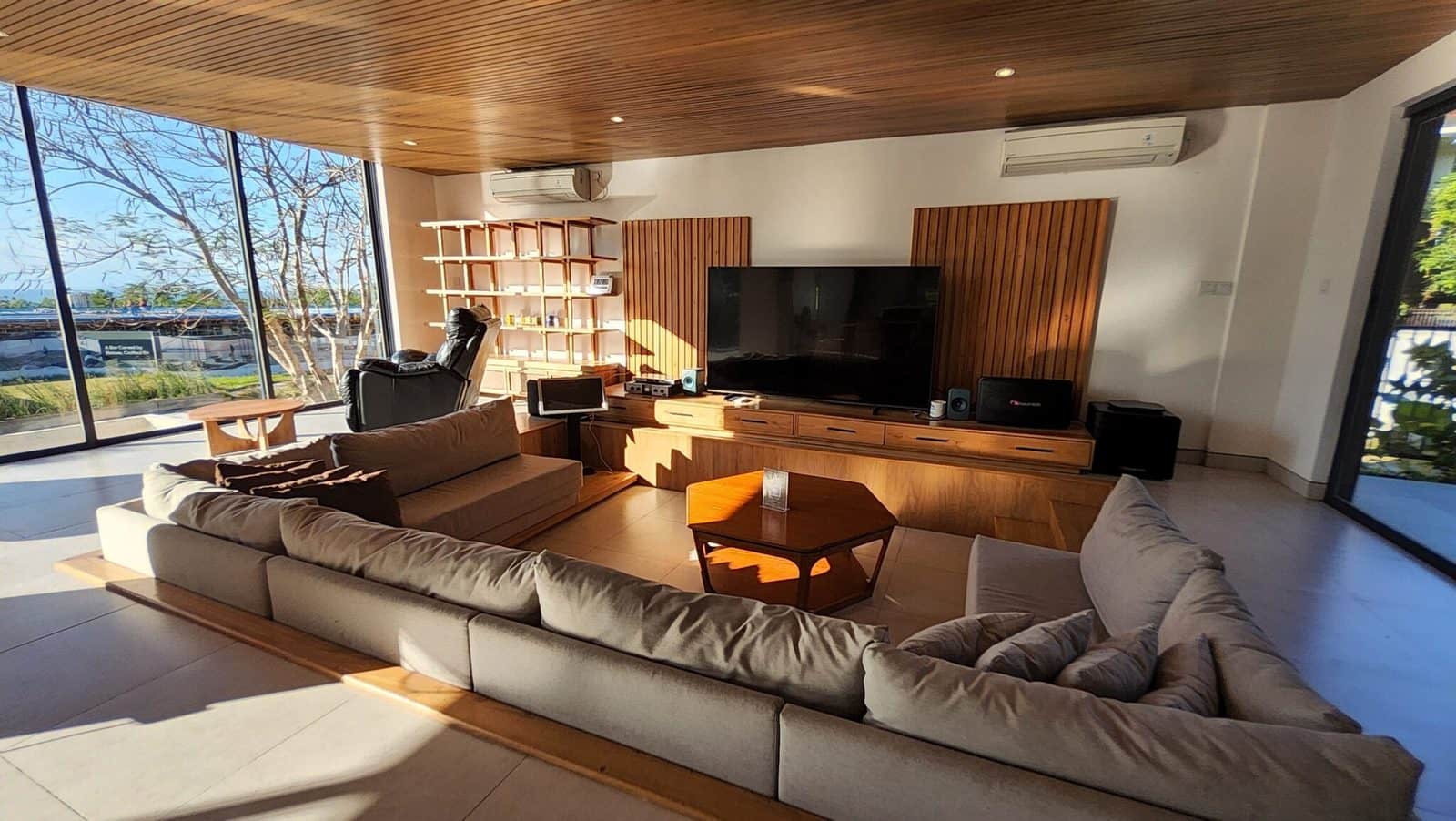 4-bedroom freehold villa in Uluwatu — photo 5 of 5
