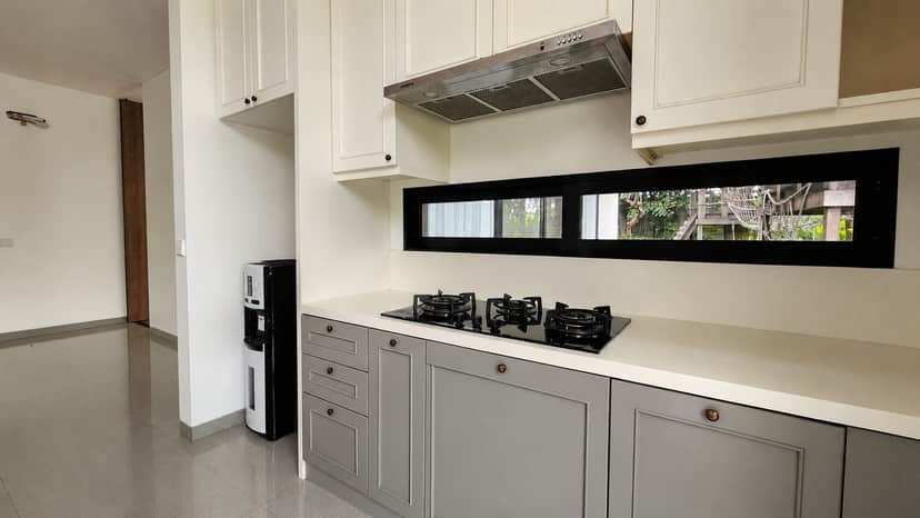 4-bedroom freehold villa in Sanur — photo 4 of 5