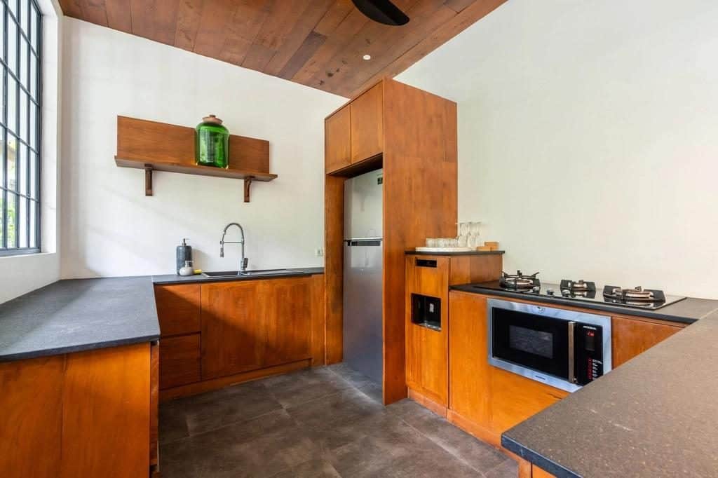 4-bedroom leasehold villa in Pererenan — photo 5 of 5