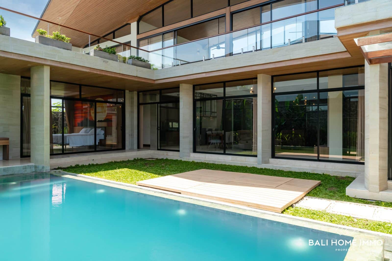Brand new 4 Bedroom Villa for Sale Freehold in Bali Sanur
