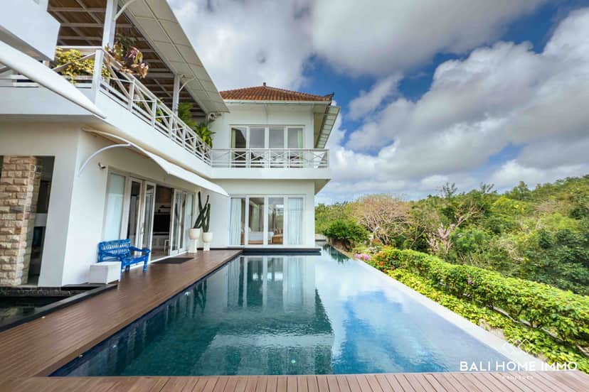 4-bedroom freehold villa in Ungasan — photo 2 of 5