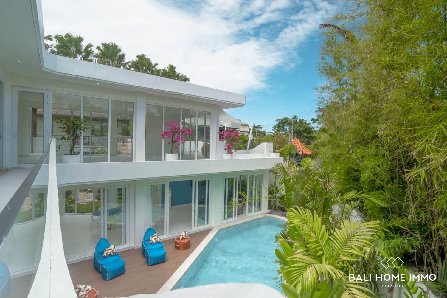6-bedroom leasehold villa in Canggu — photo 2 of 5