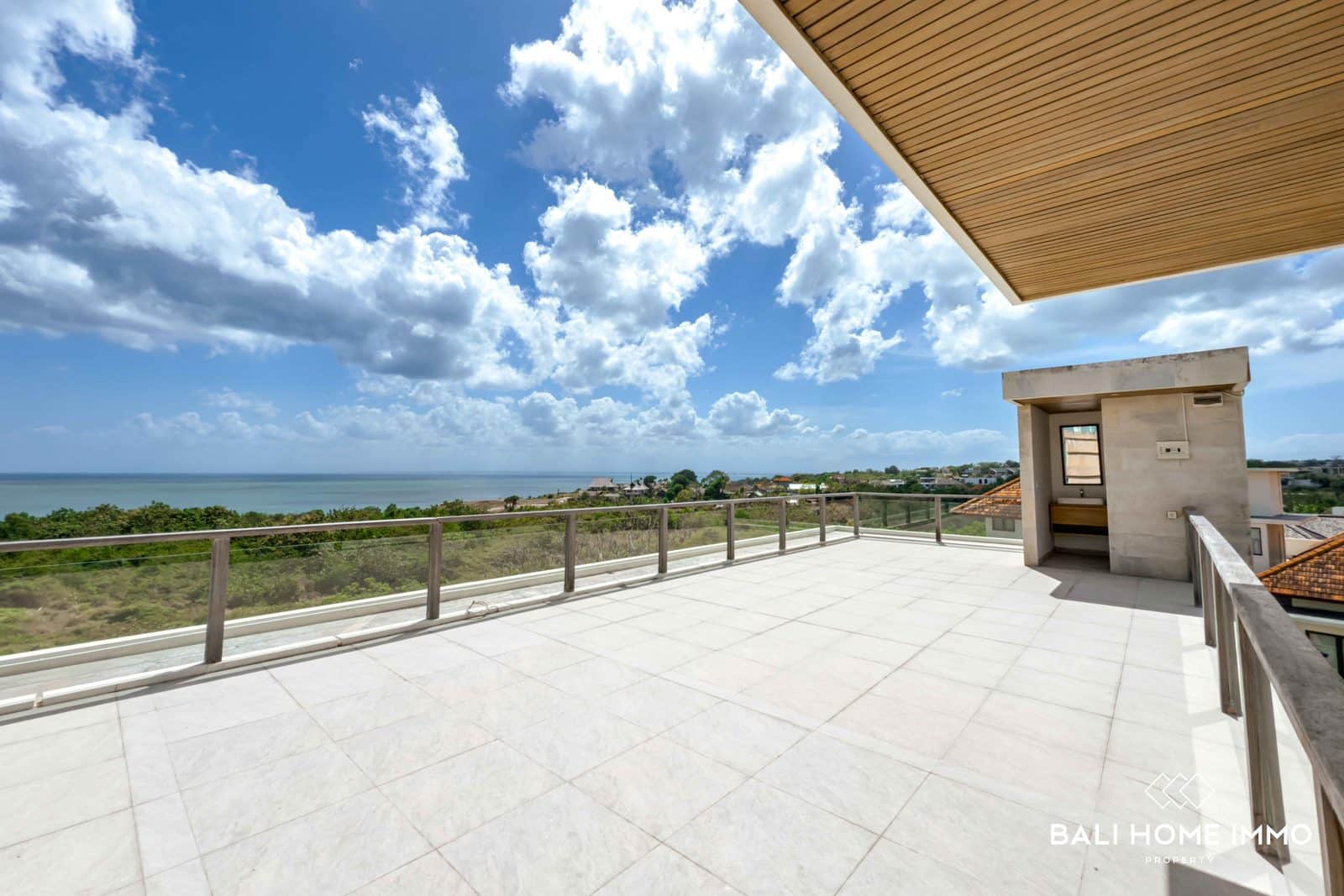 4-bedroom freehold villa in Uluwatu — photo 4 of 5