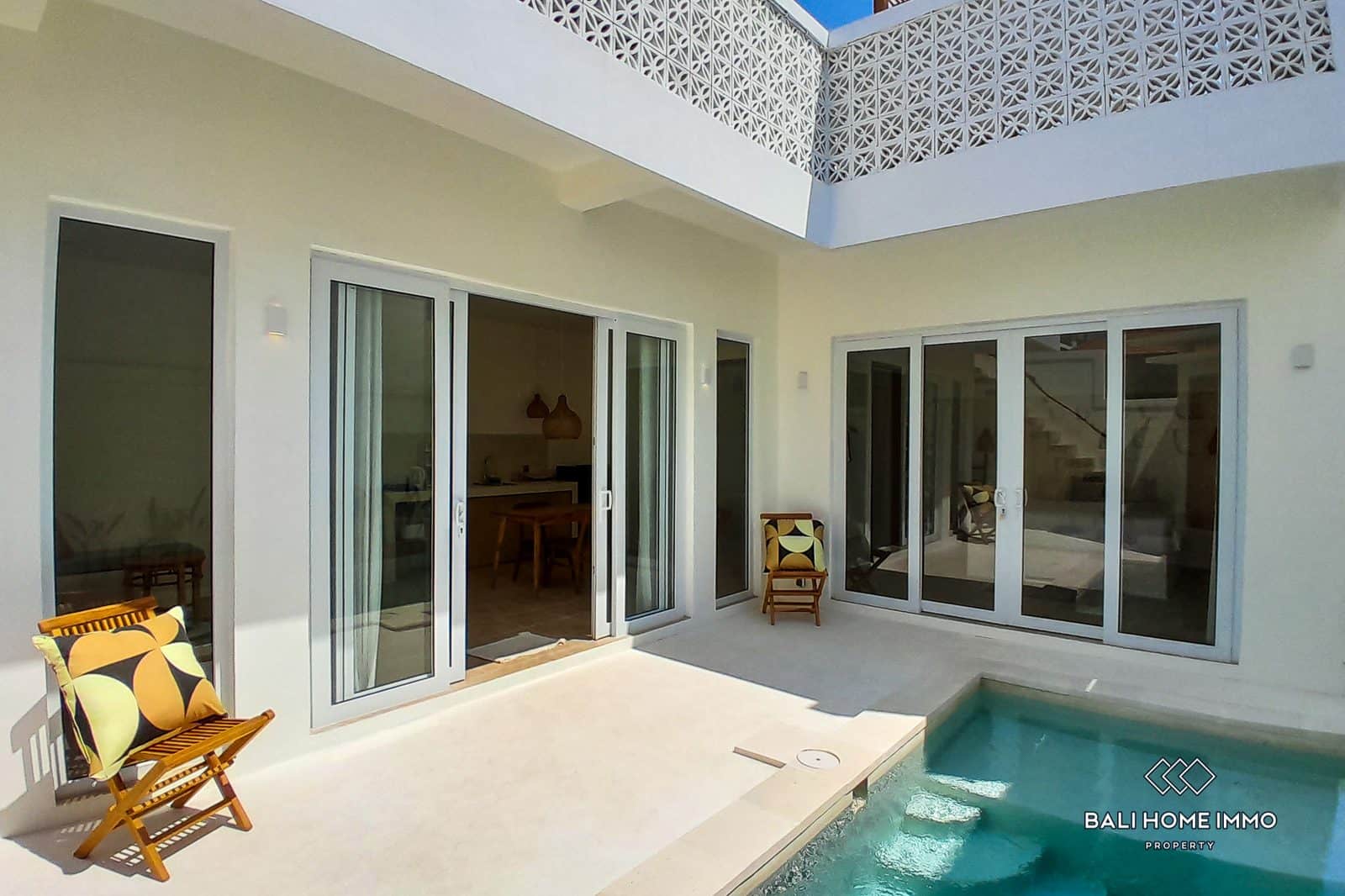 1 Bedroom Villa with Office and Spacious Rooftop for Sale Leasehold in Umalas Bumbak