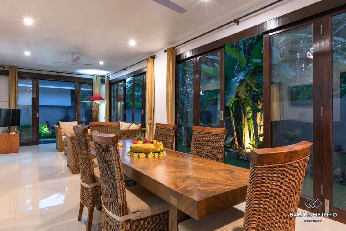 4-bedroom freehold villa in Lovina — photo 5 of 5
