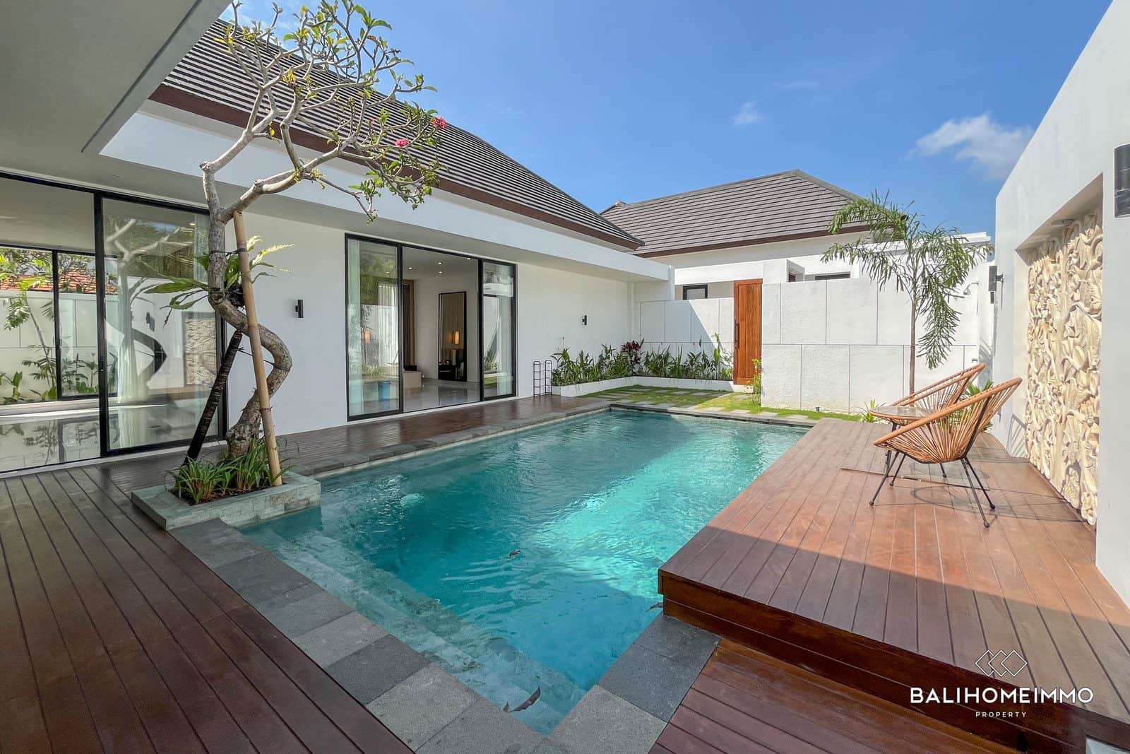 Beautiful 2-Bedroom Villa for Sale and Rental in Petitenget