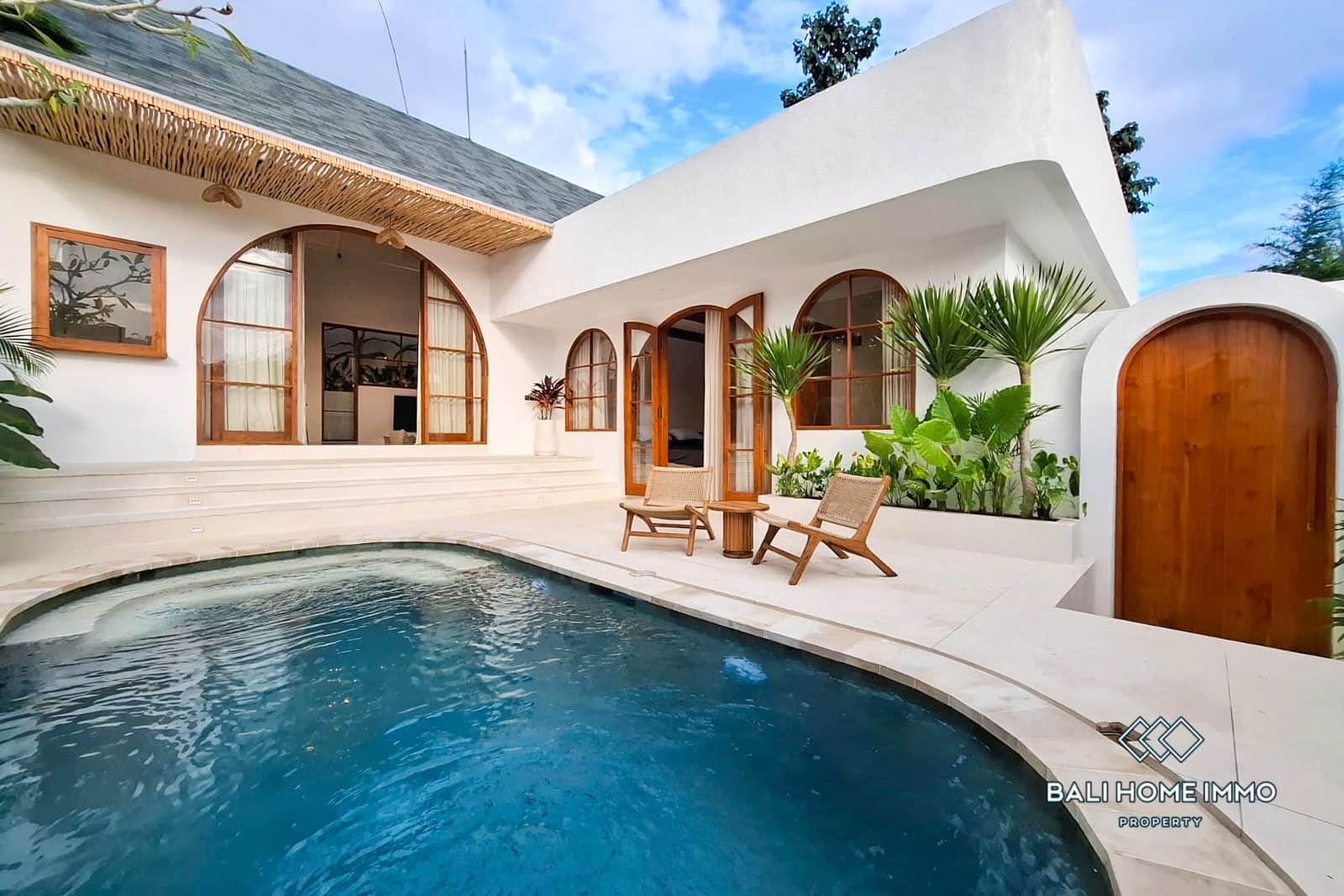 Brand New 2 Bedroom Tropical Villa for Sale near Nunggalan Beach