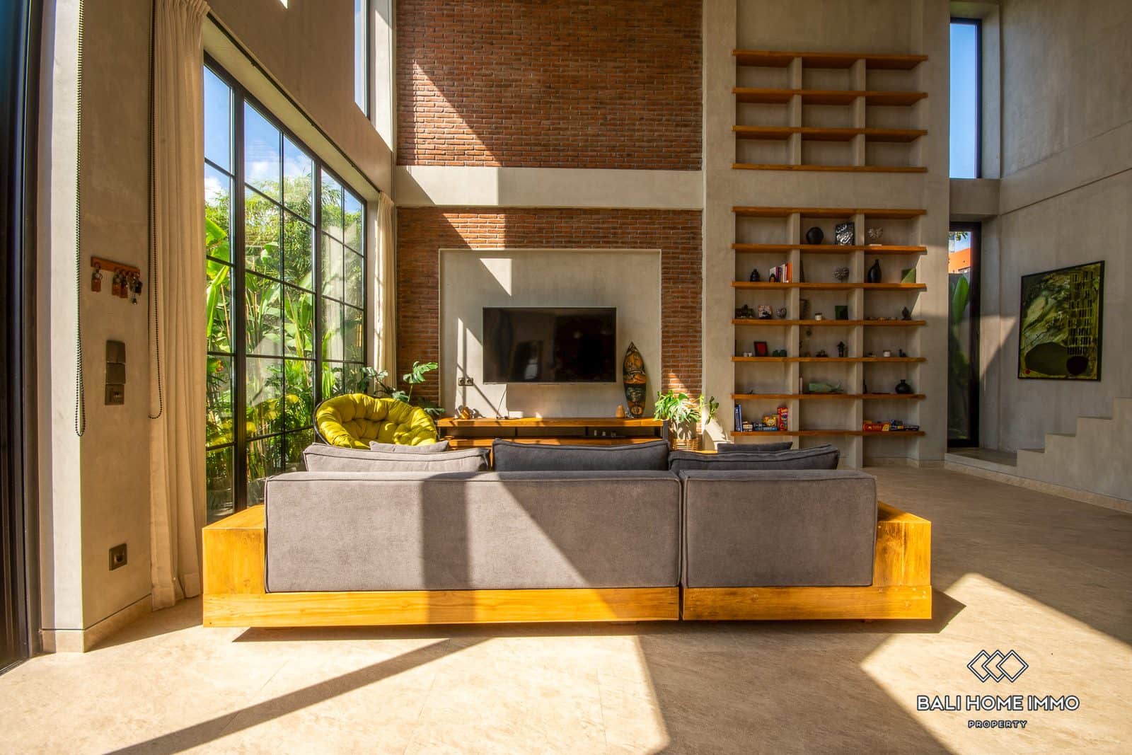 4-bedroom leasehold villa in Canggu — photo 2 of 5