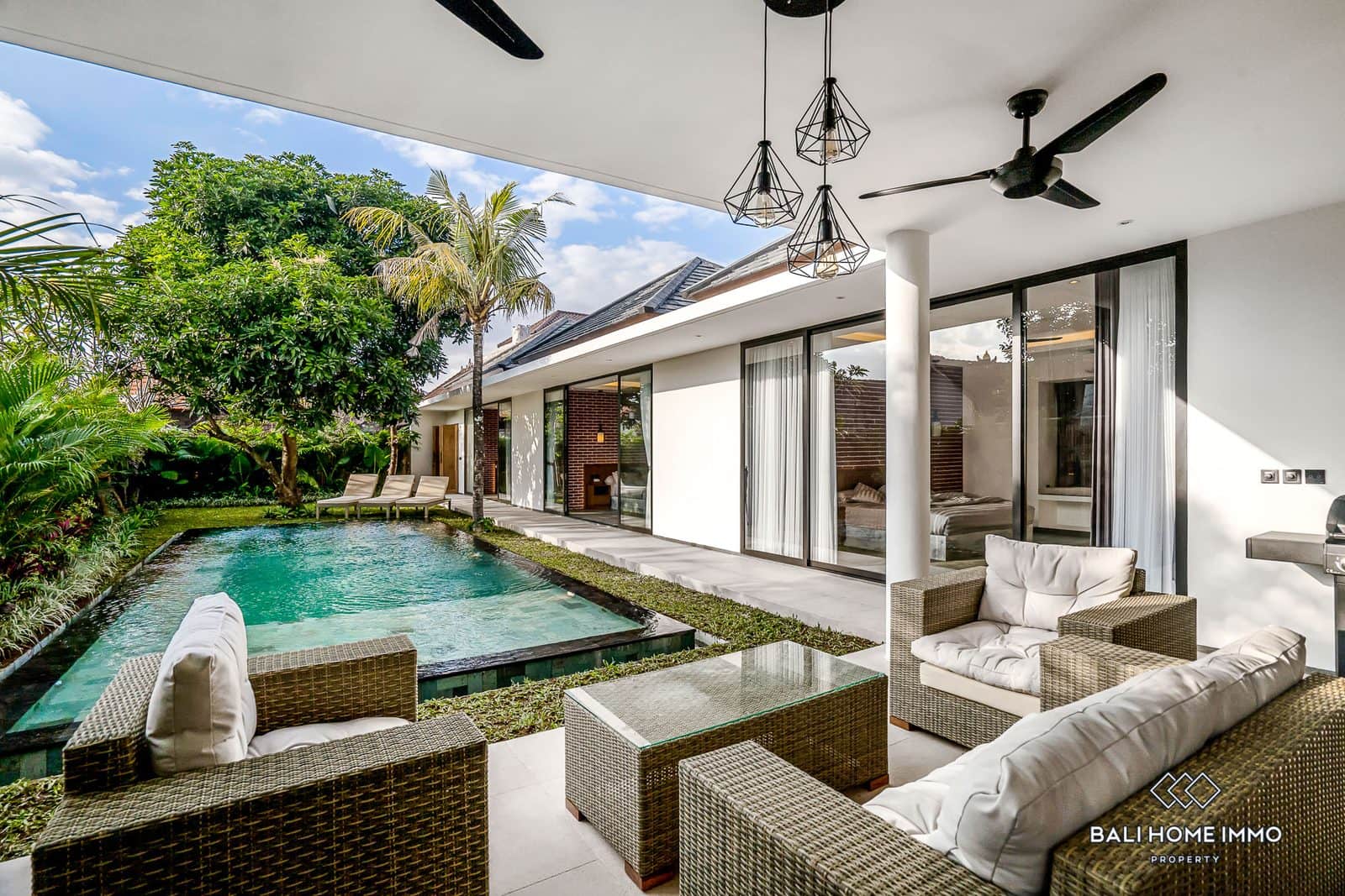 3 Bedroom Designer Villa For Sale in Buduk