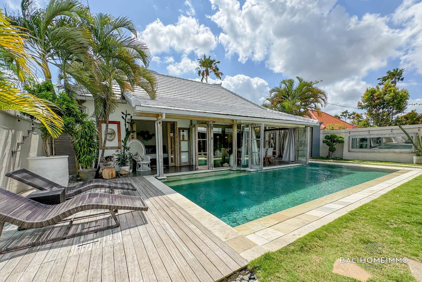 4-Bedroom Property with Panoramic Ricefield View for Sale in Kerobokan