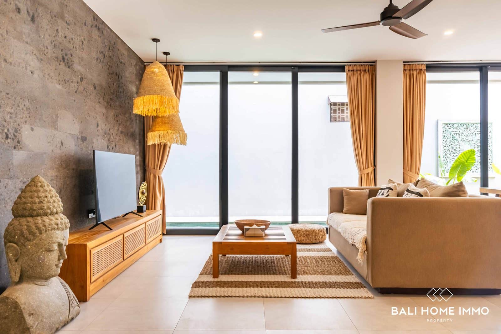 4-bedroom leasehold villa in Canggu — photo 3 of 5