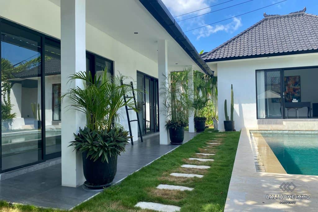 4-bedroom leasehold villa in Canggu — photo 3 of 5
