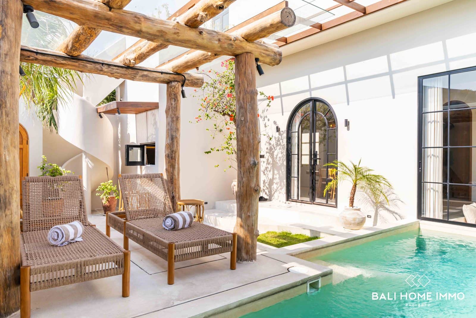 Brand New 4 bedroom Villa for sale leasehold in Bali - Pererenan - RF5739C