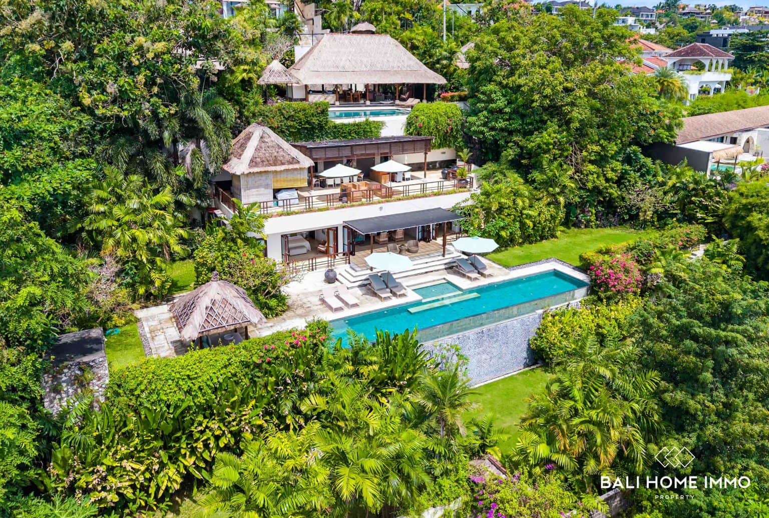 Ocean View 7 Bedrooms Villa for Sale Freehold in Uluwatu Near Bingin Beach
