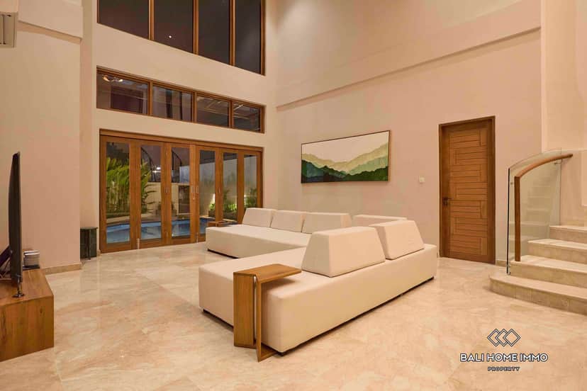 5-bedroom freehold villa in Seminyak — photo 2 of 5