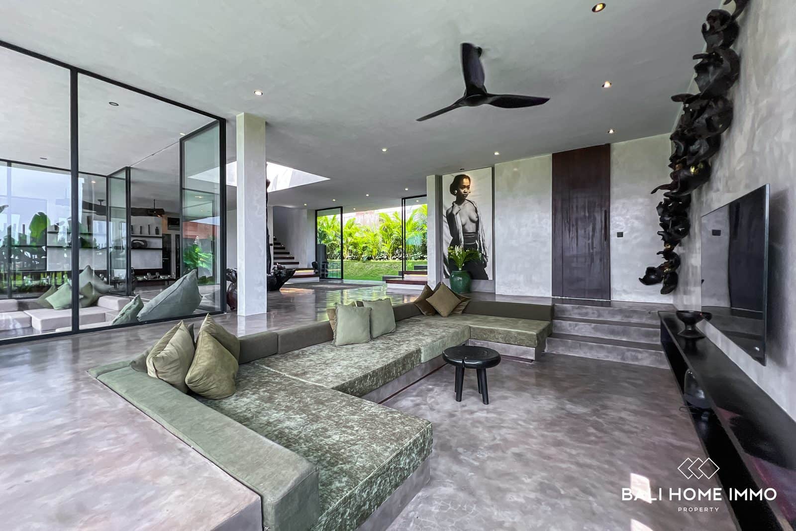6-bedroom leasehold villa in Seseh/Cemagi — photo 2 of 5