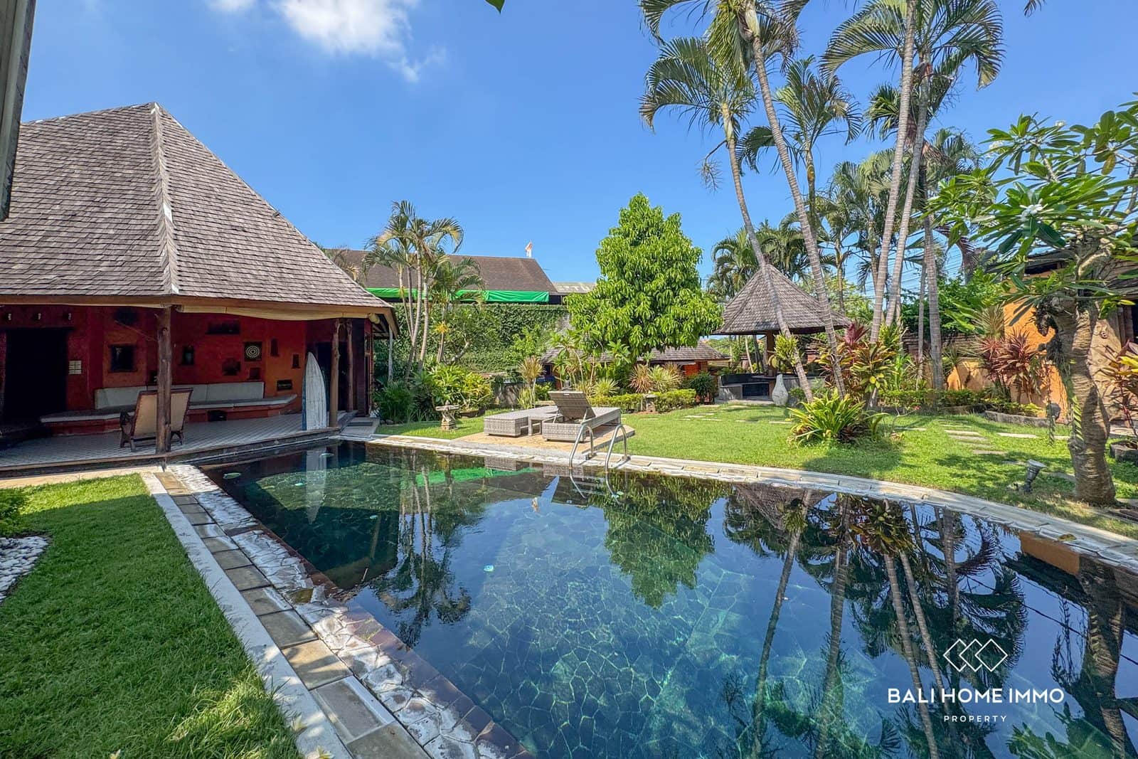2 + 1 Bedroom Villa Ideal for Renovation for Sale in Umalas