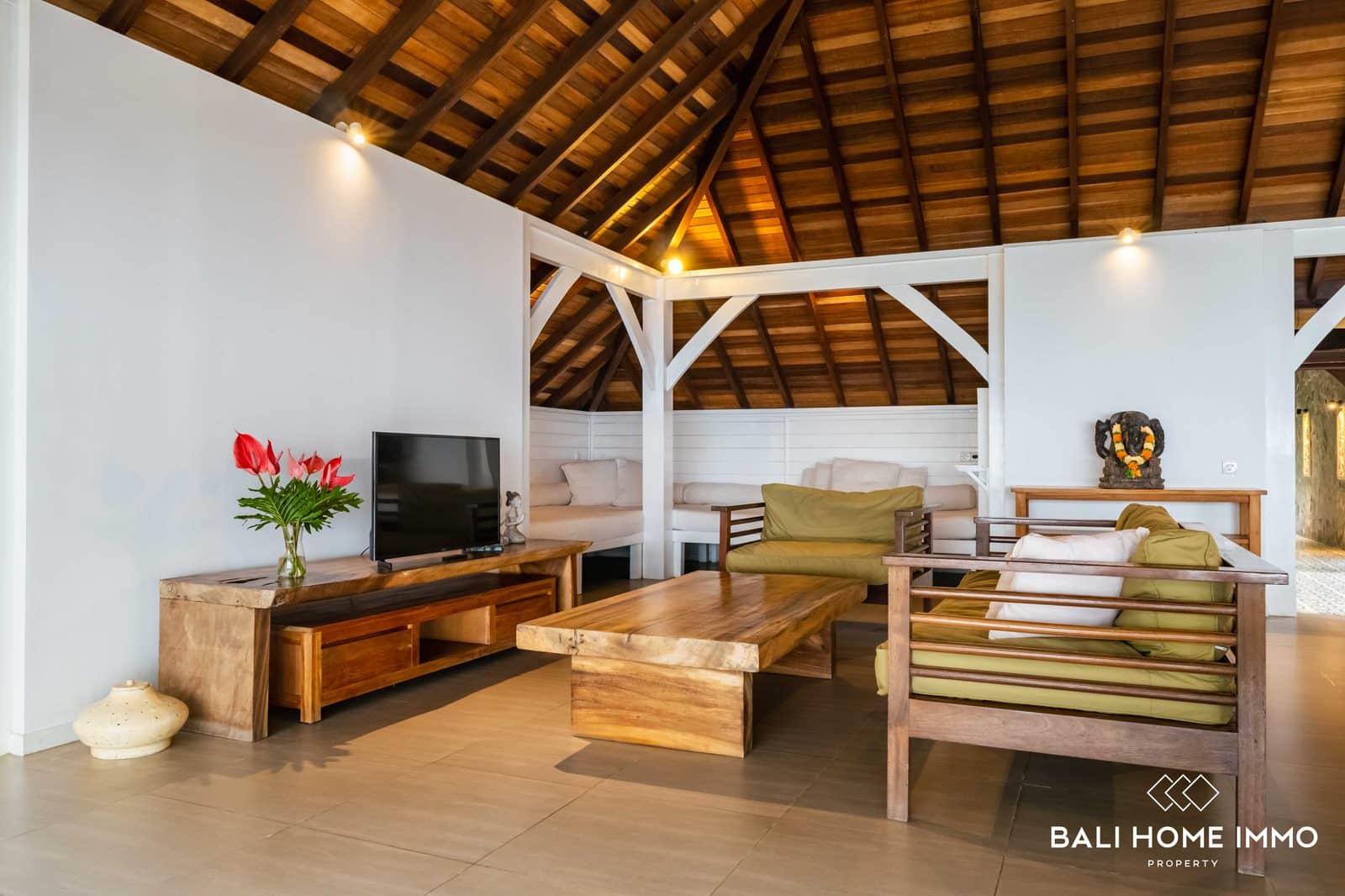 3-bedroom leasehold villa in Canggu — photo 4 of 5