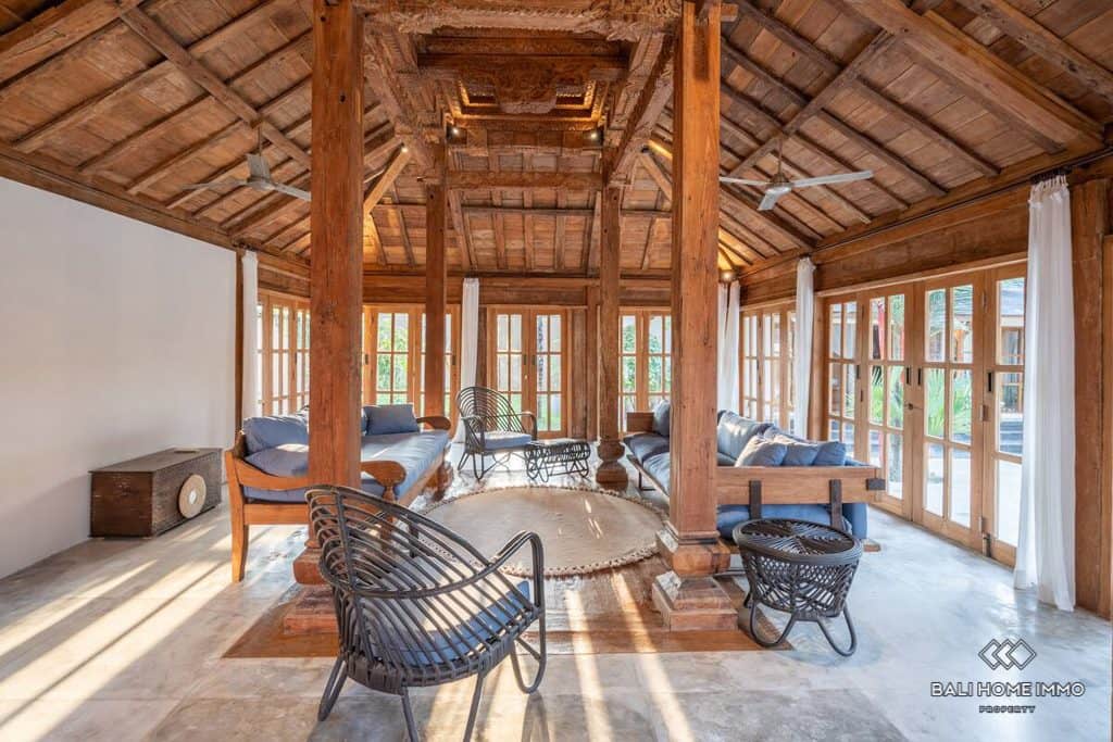 4-bedroom leasehold villa in Pererenan — photo 2 of 5