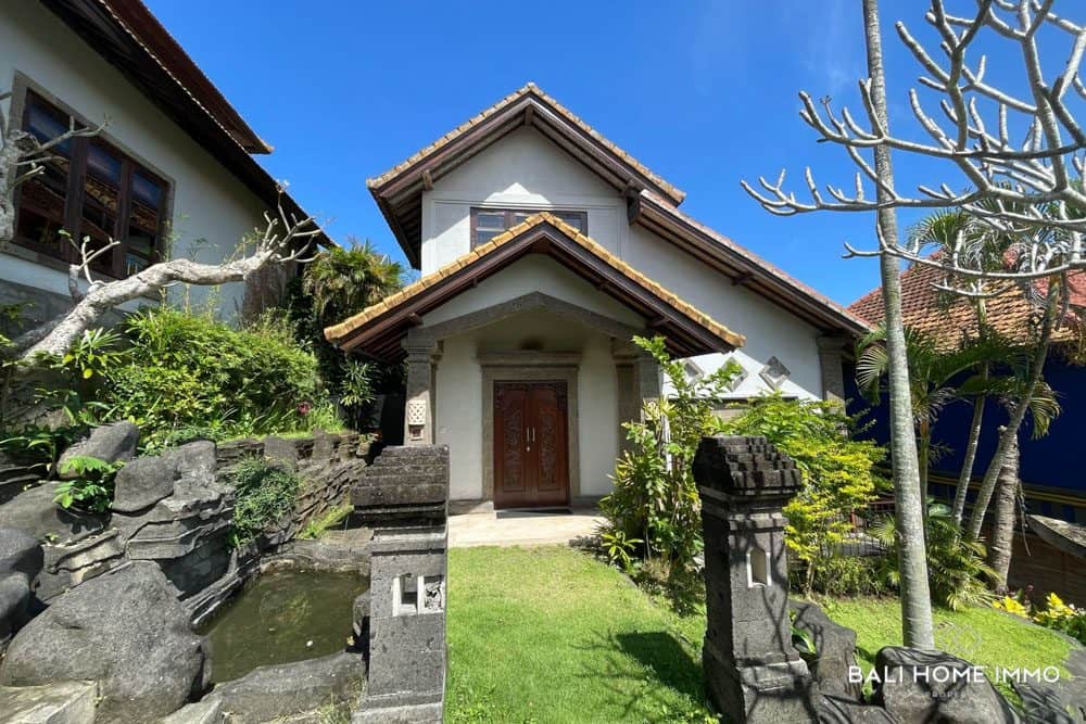 Tranquil 2 Bedrooms Balinese Charm for Sale Freehold in Ungasan Near Melasti Beach