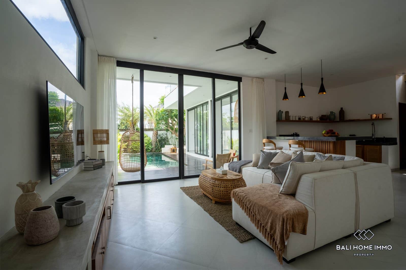 3-bedroom leasehold villa in Canggu — photo 4 of 5