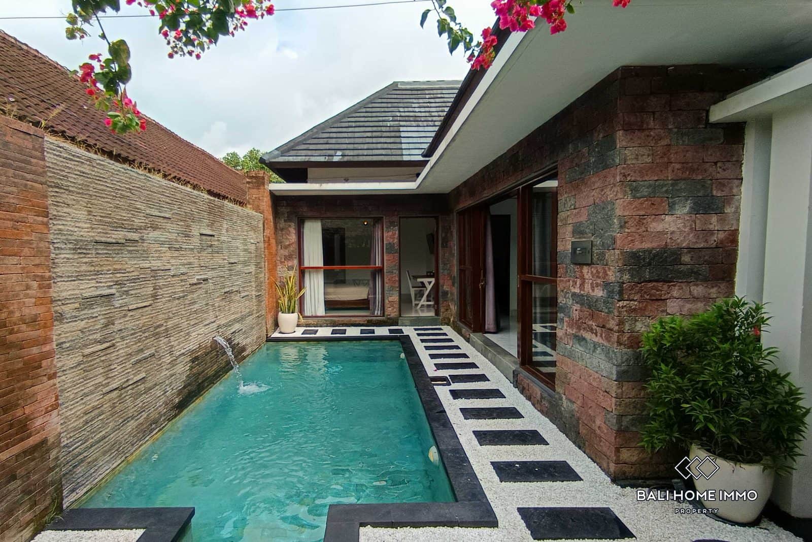 Minimalist 2-bedroom Villa for Sale and Rent in Jimbaran