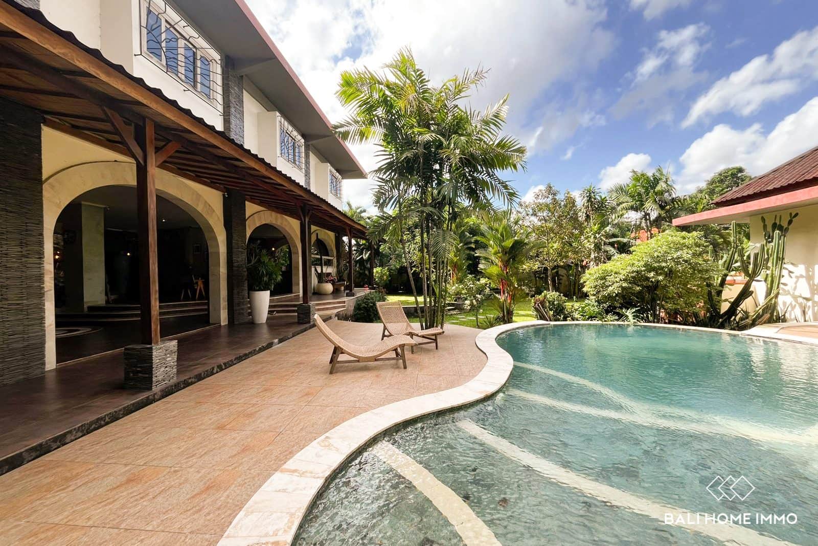 6 Bedroom Family Villa with Garden for sale in Kaba Kaba
