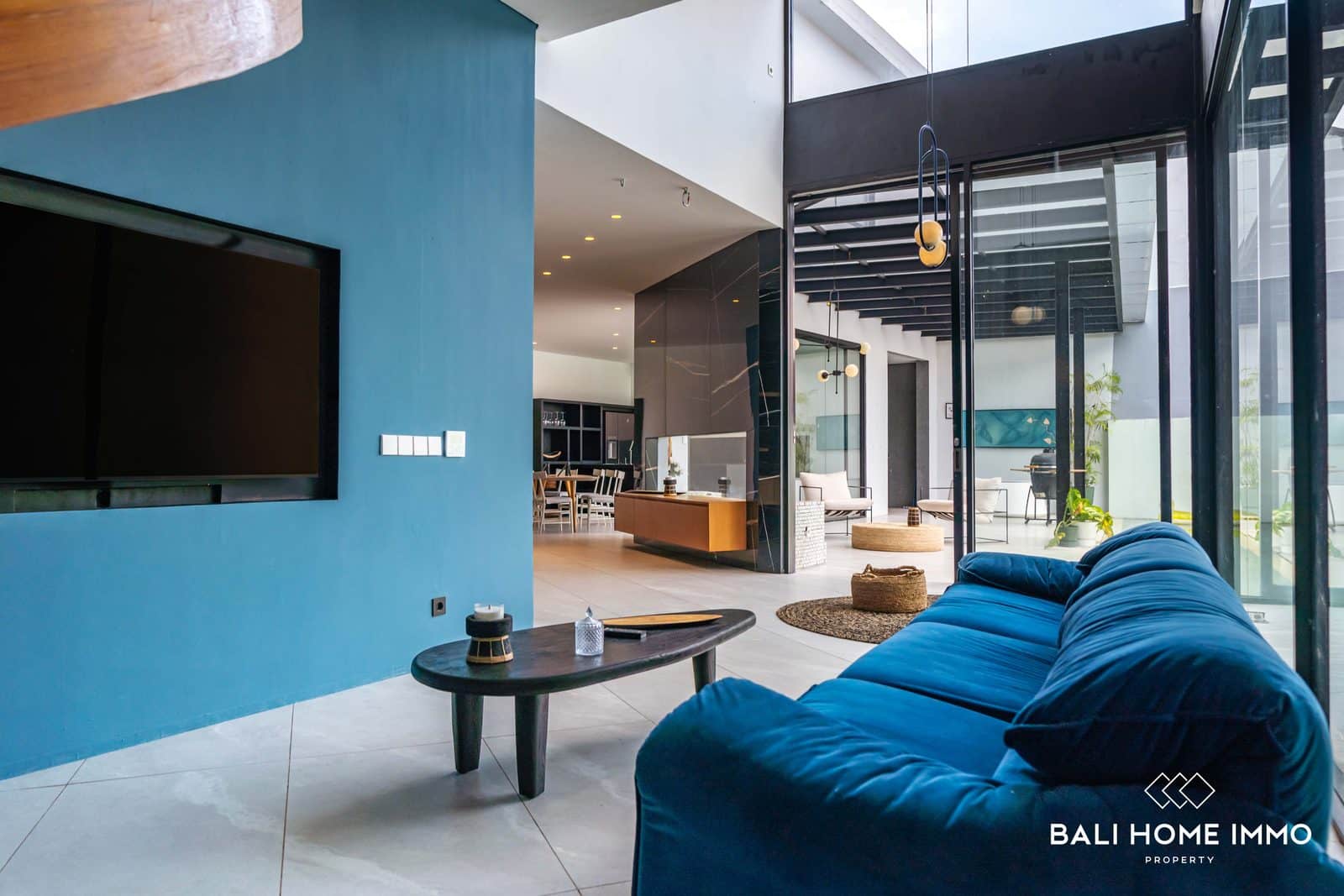 4-bedroom freehold villa in Canggu — photo 2 of 5