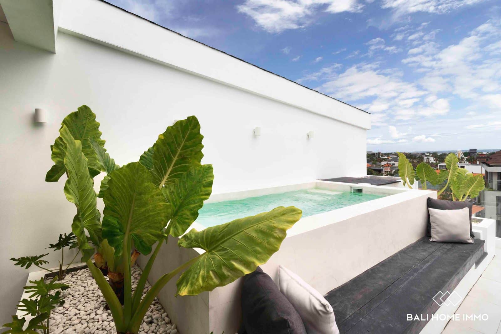 2-bedroom leasehold apartment in Canggu — photo 2 of 5