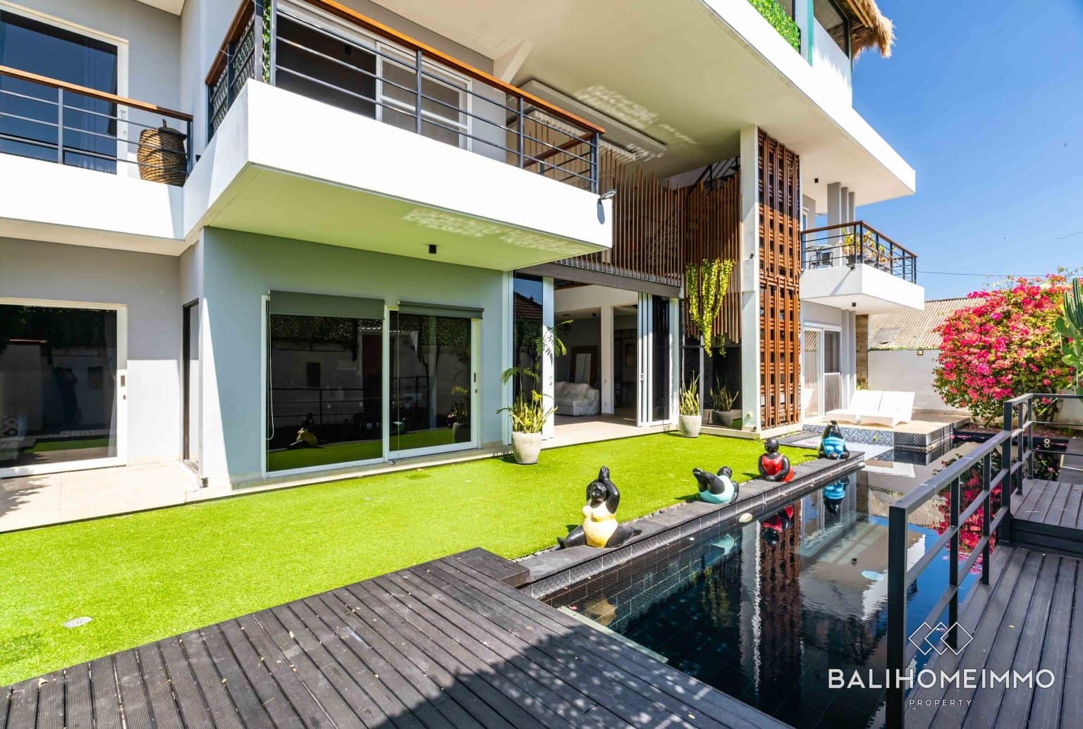 Stunning 4 Bedroom Villa for Sale and Rent in Bali Canggu Residential Side