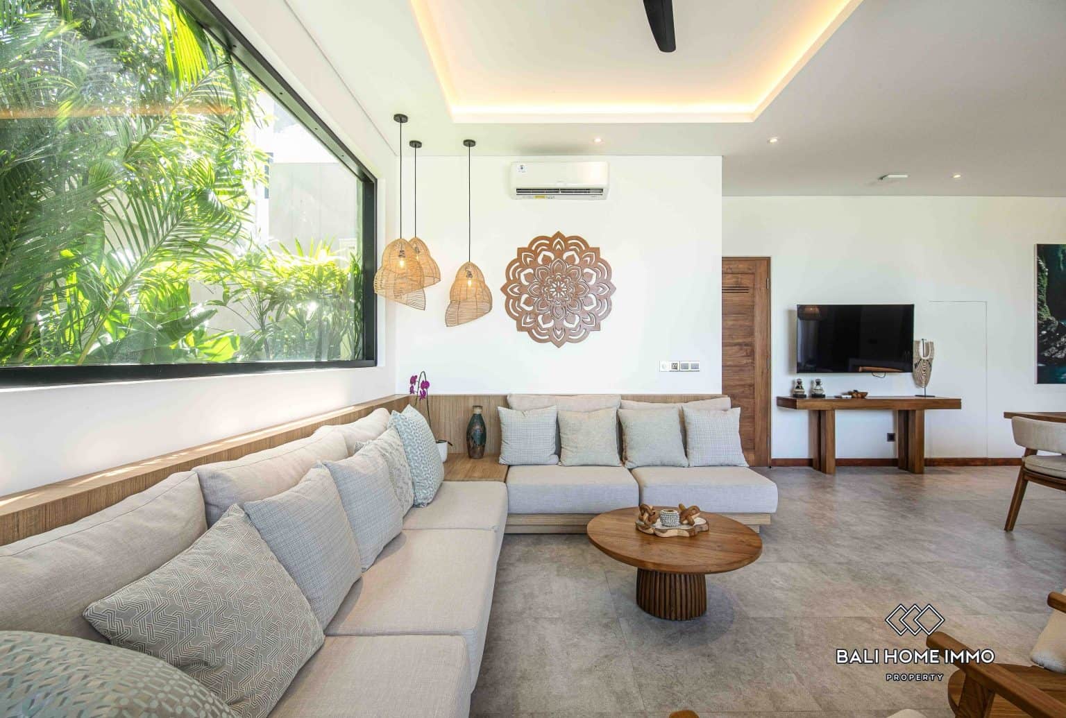 4-bedroom leasehold villa in Canggu — photo 4 of 5