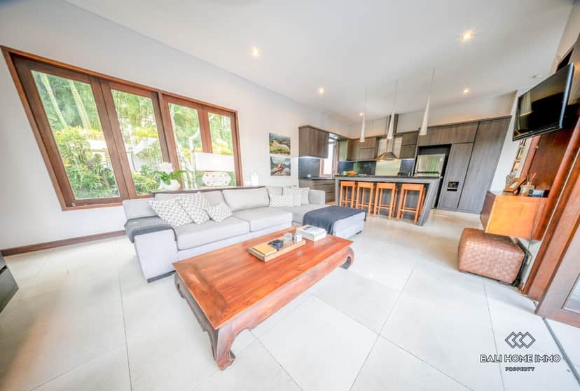 8-bedroom freehold villa in Canggu — photo 4 of 5
