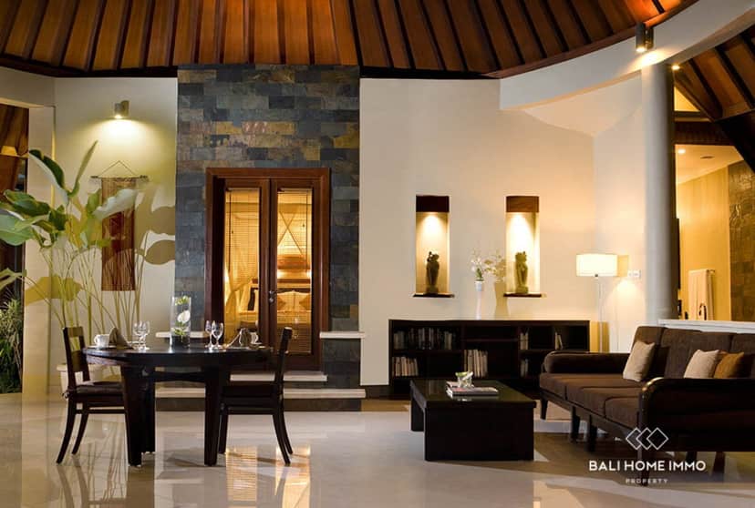 1-bedroom freehold villa in Seminyak — photo 2 of 5
